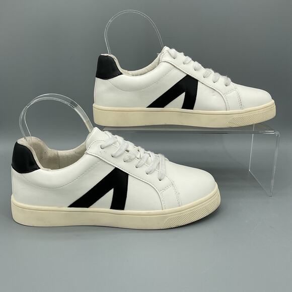MIA Women’s Italia Low Top Sneakers White Size 8M - Picture 1 of 11